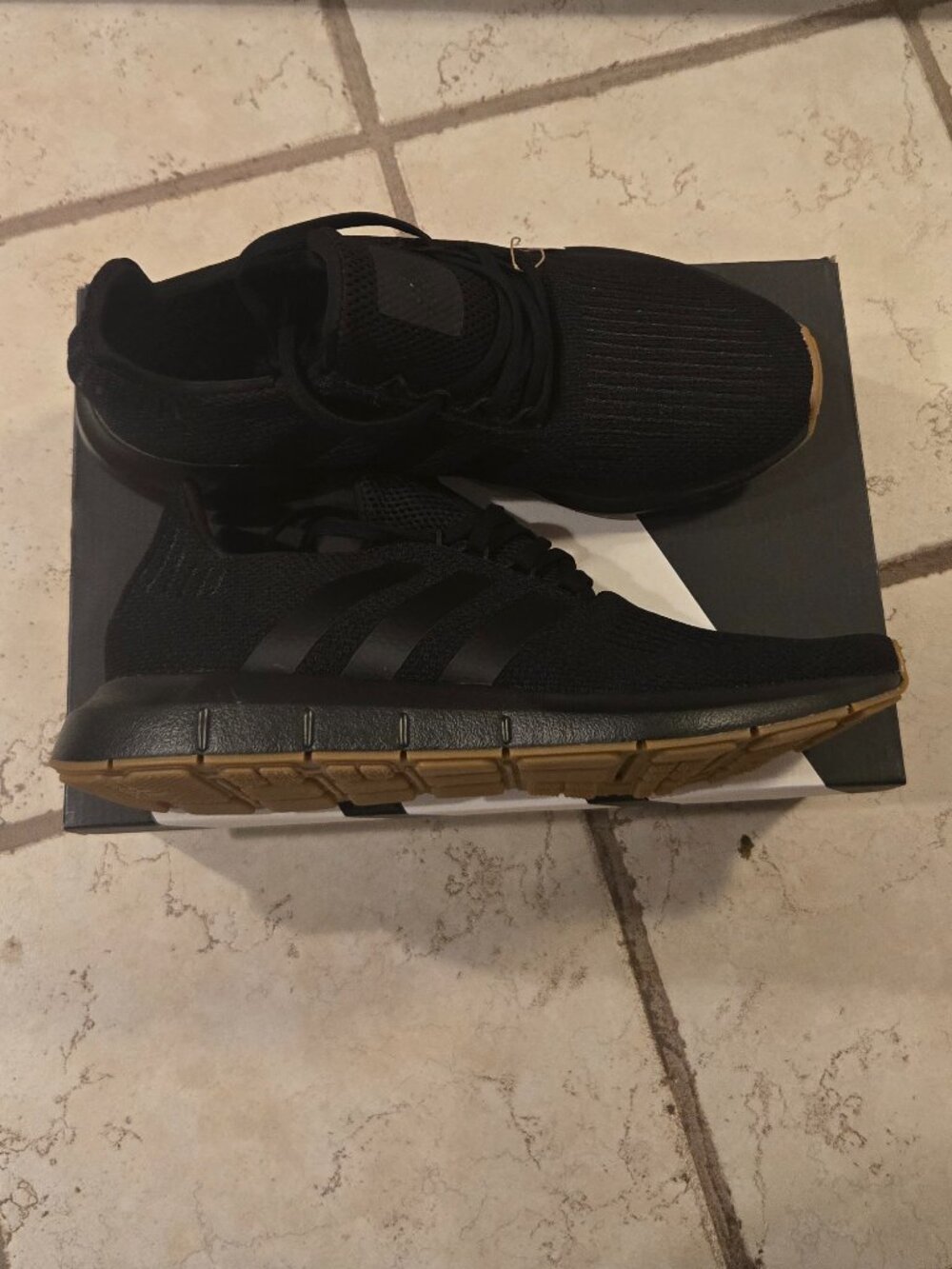 NEW Adidas Swift Run 1.0 IE7476 Men's Black Size 10 Shoes